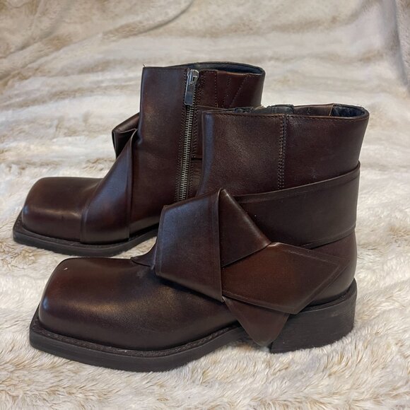 Acne Studios Shoes - Acne Studios Musubi brown leather ankle boot size 7.5